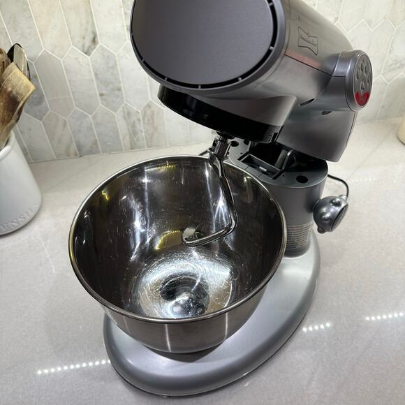 American Era Silver Stand Mixer - Picture 4 of 9